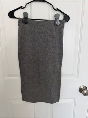 H&M Gray Midi Pencil Skirt